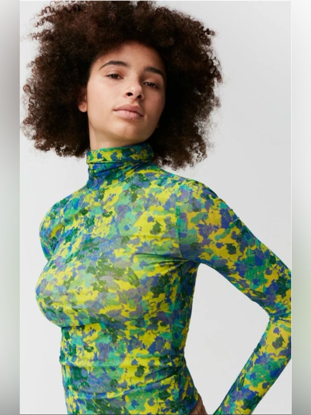 Ganni printed mesh turtleneck in sulphur spring. Size 40